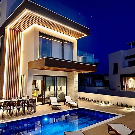 Santa Barbara Seafront Villas W Jacuzzi Pool Paphos Esterno foto