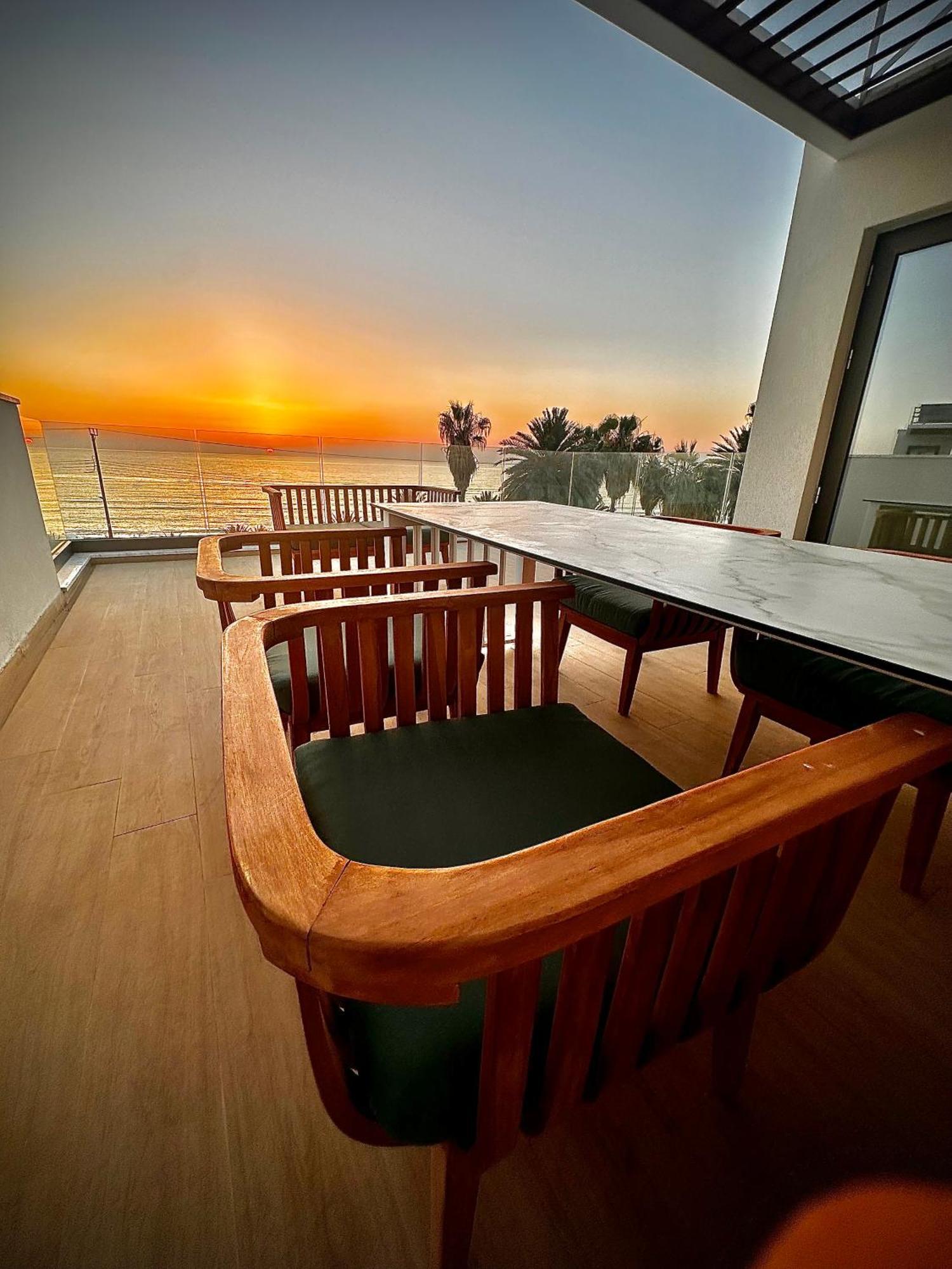 Santa Barbara Seafront Villas W Jacuzzi Pool Paphos Esterno foto
